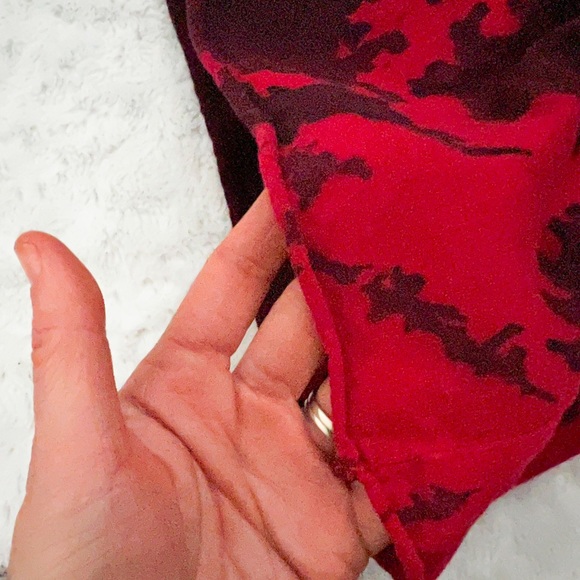 THE ROLLING STONES red tie dye graphic cropped tee shirt - Picture 6 of 8